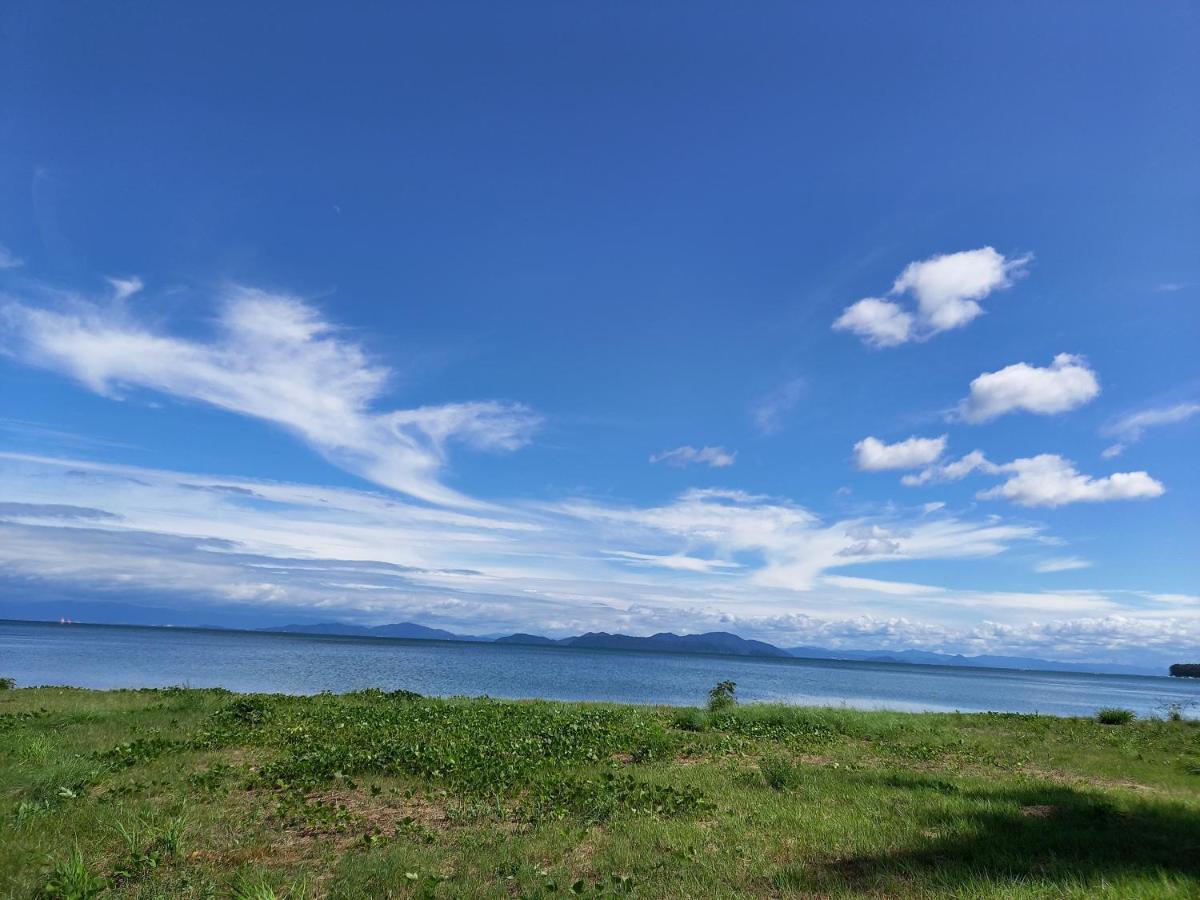 Вилла 臨湖 荘 Takashima Экстерьер фото